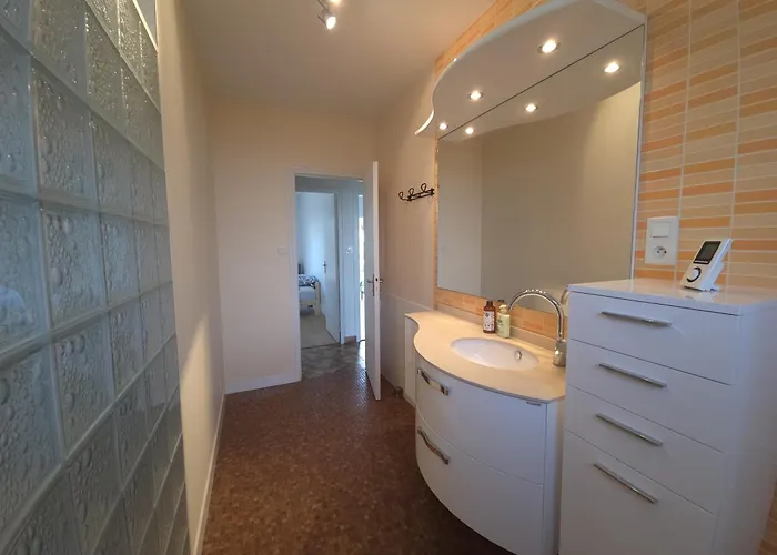 271 - Le Grenouillet Varadais Feriehus *